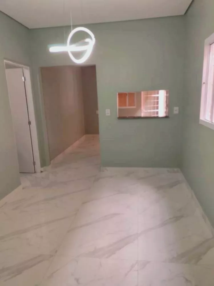 Casa à venda com 1 quarto, 300m² - Foto 4