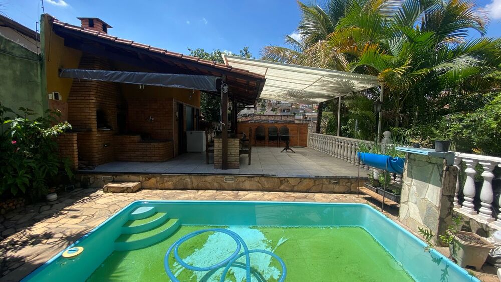 Casa à venda com 6 quartos, 336m² - Foto 3