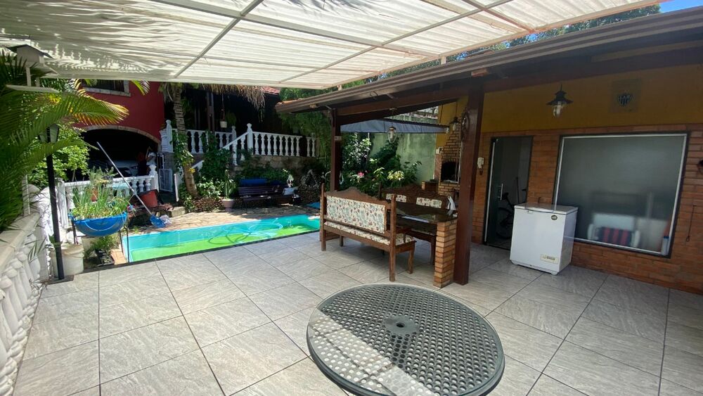 Casa à venda com 6 quartos, 336m² - Foto 5
