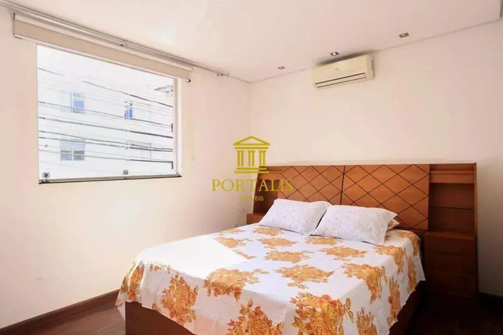 Casa, 3 quartos, 217 m² - Foto 2