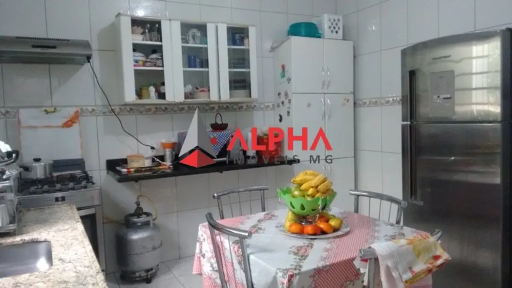 Casa, 3 quartos, 238 m² - Foto 4