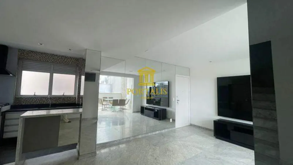 Cobertura, 3 quartos, 213 m² - Foto 2