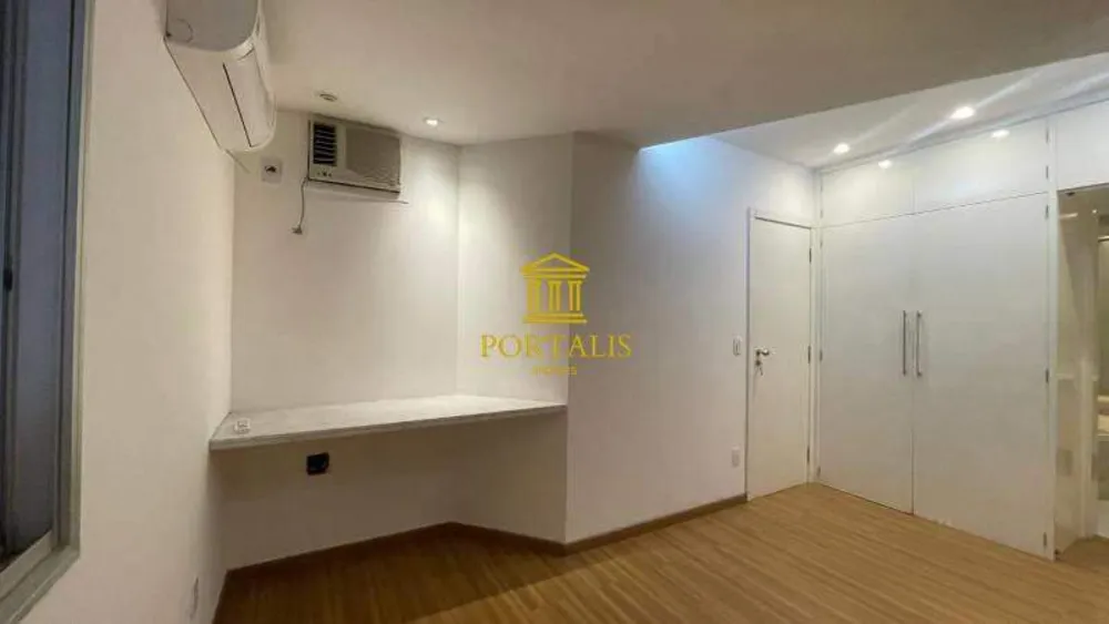 Cobertura, 3 quartos, 213 m² - Foto 9