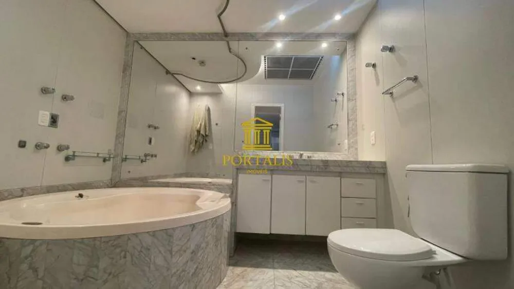 Cobertura, 3 quartos, 213 m² - Foto 8