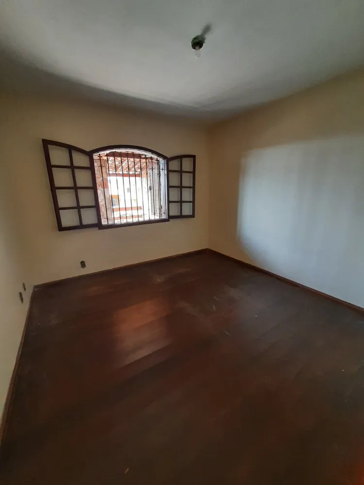 Casa, 3 quartos, 229 m² - Foto 6