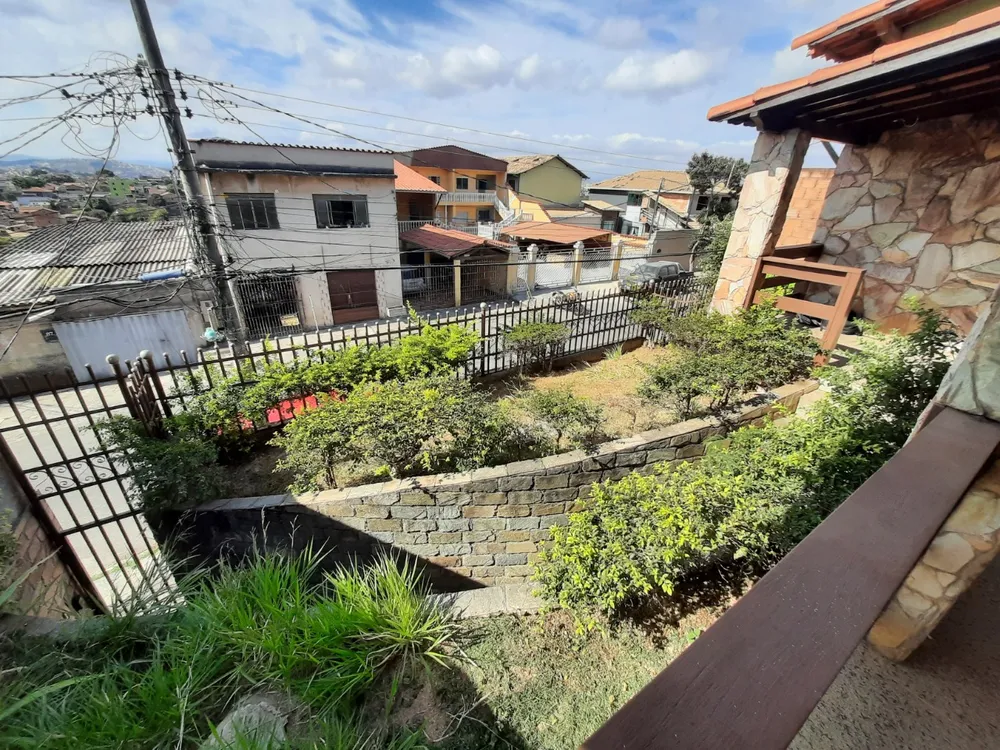 Casa, 3 quartos, 229 m² - Foto 1