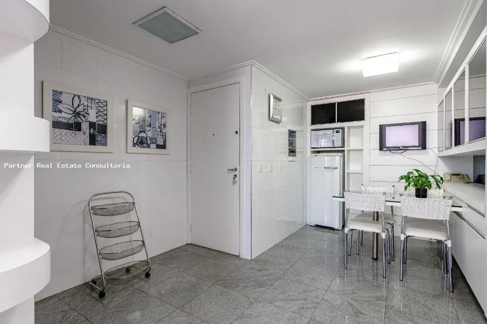 Cobertura, 3 quartos, 298 m² - Foto 9