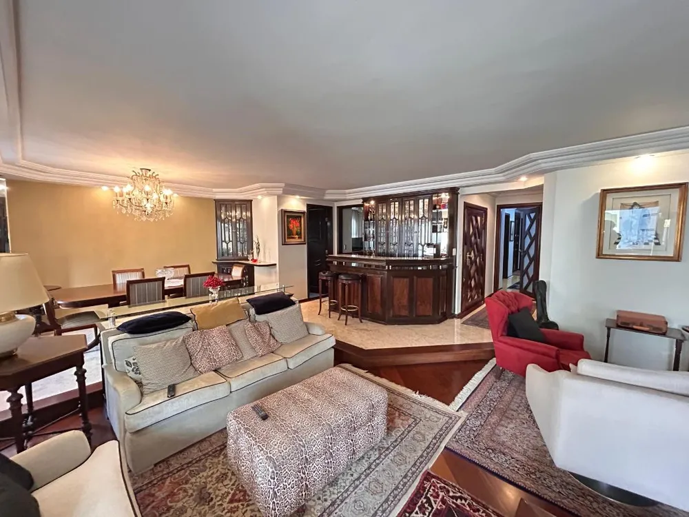 Apartamento, 4 quartos, 200 m² - Foto 1