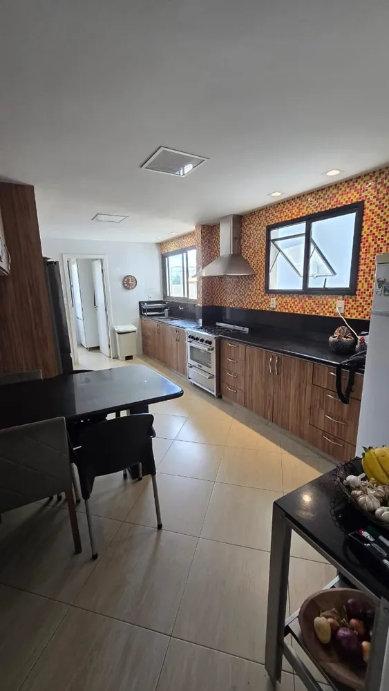 Apartamento, 3 quartos, 135 m² - Foto 2