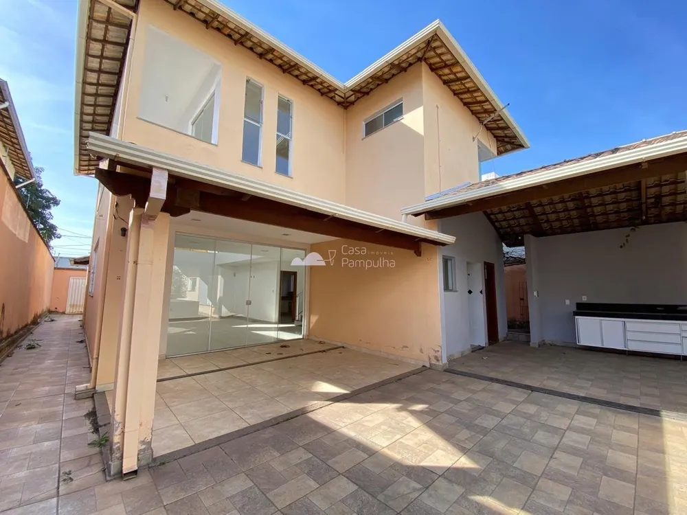 Casa, 5 quartos, 261 m² - Foto 1