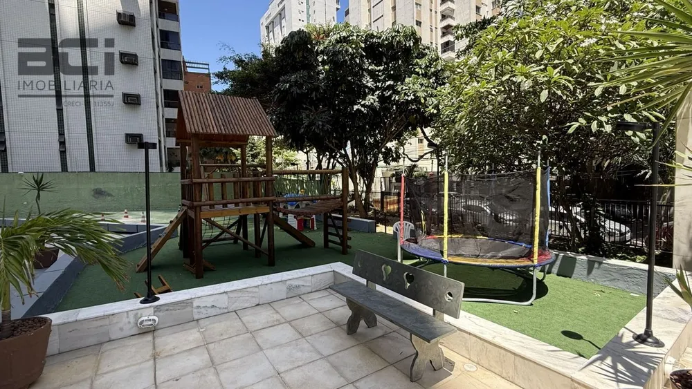 Apartamento, 3 quartos, 261 m² - Foto 2