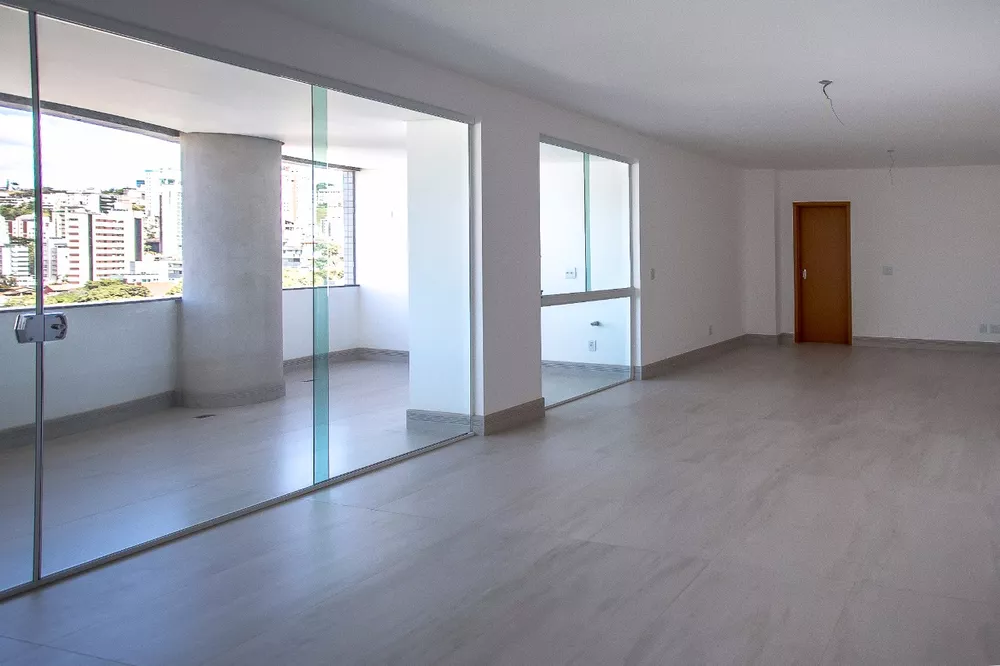 Apartamento à venda com 4 quartos, 332m² - Foto 3