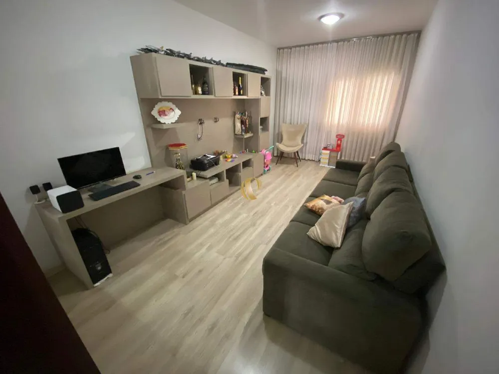 Casa, 3 quartos, 240 m² - Foto 2