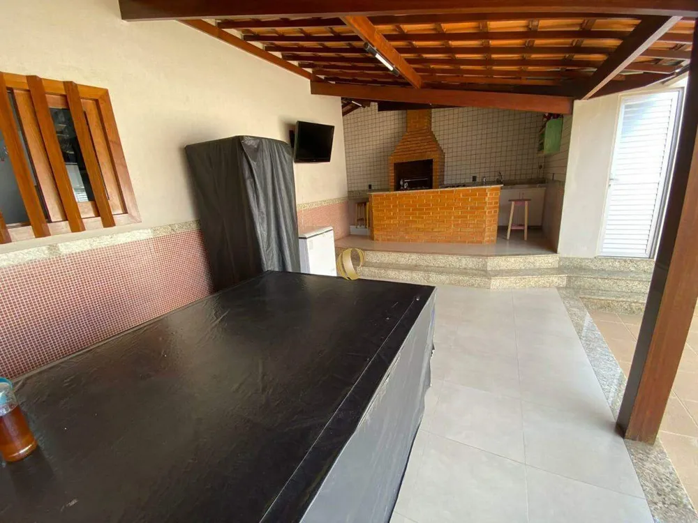 Casa, 3 quartos, 240 m² - Foto 16