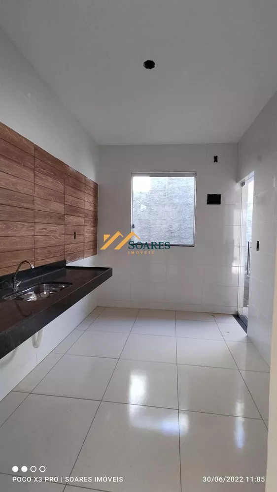 Casa à venda com 2 quartos, 200m² - Foto 2