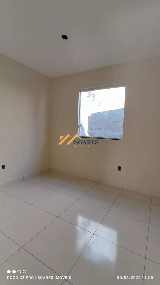 Casa à venda com 2 quartos, 200m² - Foto 1