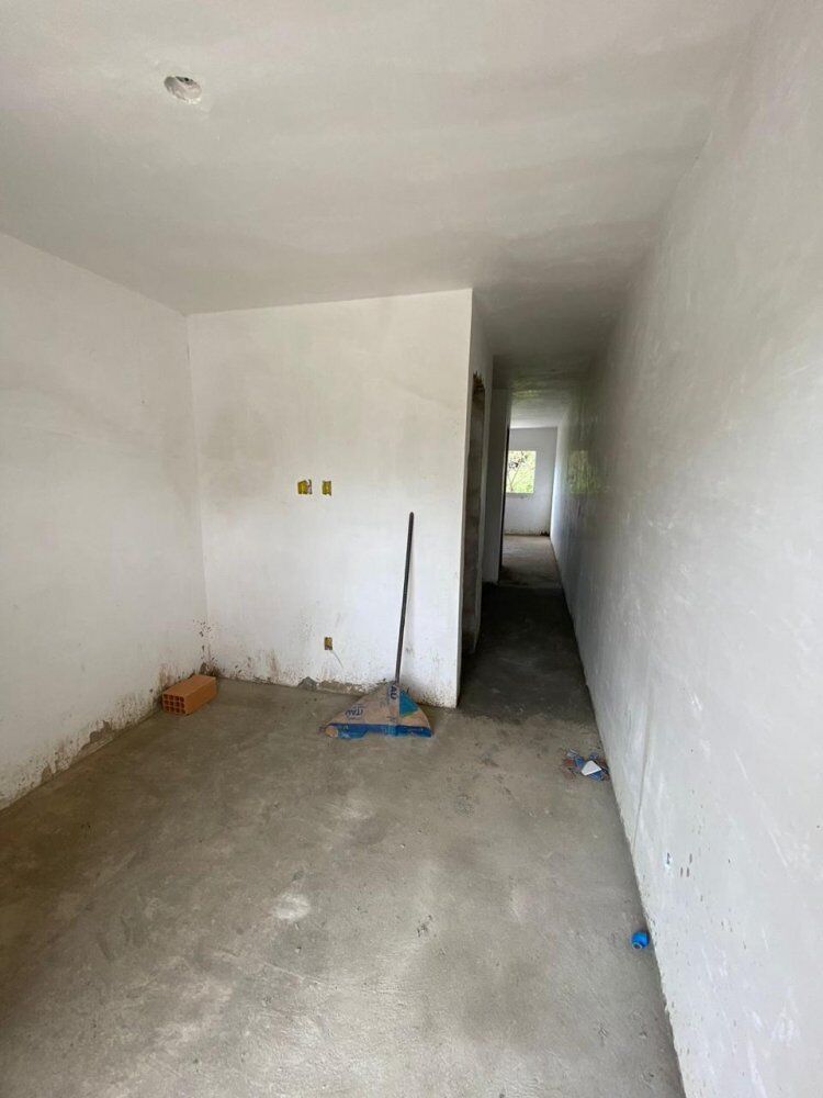 Casa à venda com 2 quartos, 100m² - Foto 3
