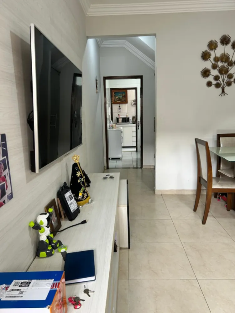 Casa, 3 quartos, 72 m² - Foto 2