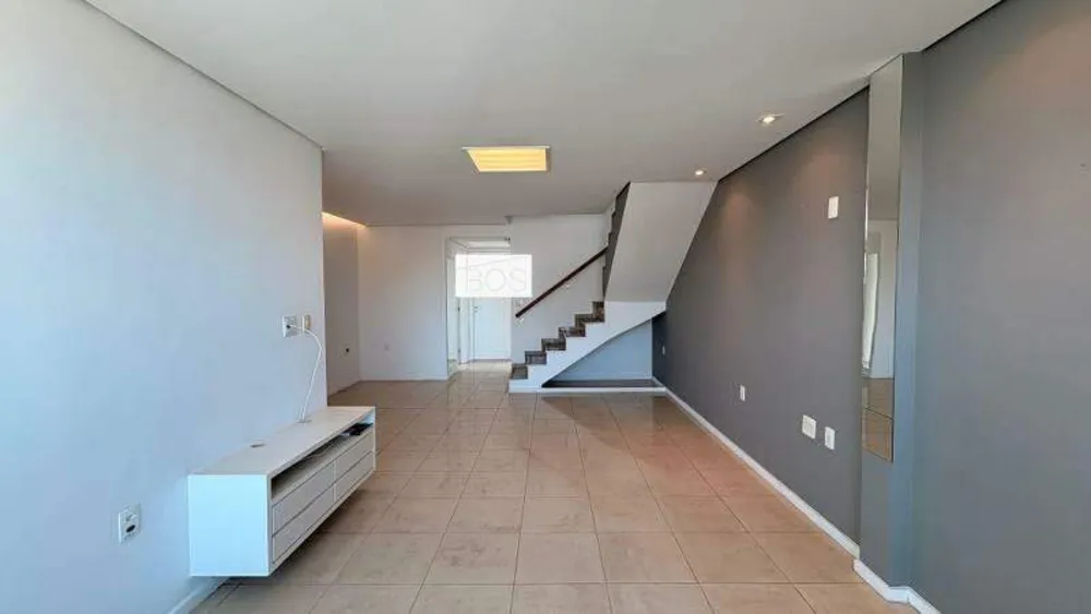 Cobertura, 3 quartos, 206 m² - Foto 4