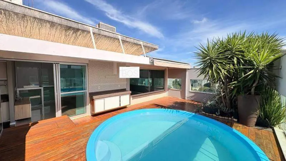 Cobertura, 3 quartos, 206 m² - Foto 1