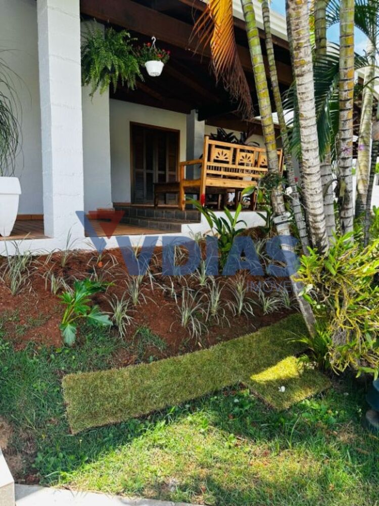 Chácara para alugar com 3 quartos, 1000m² - Foto 1