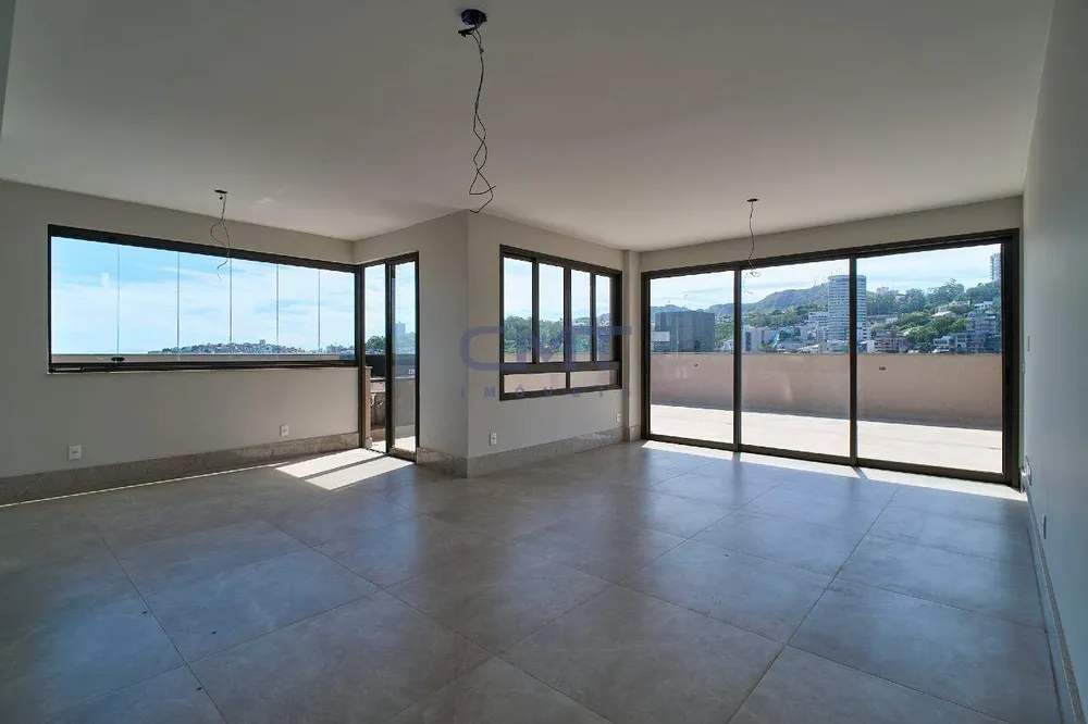 Apartamento, 4 quartos, 210 m² - Foto 1