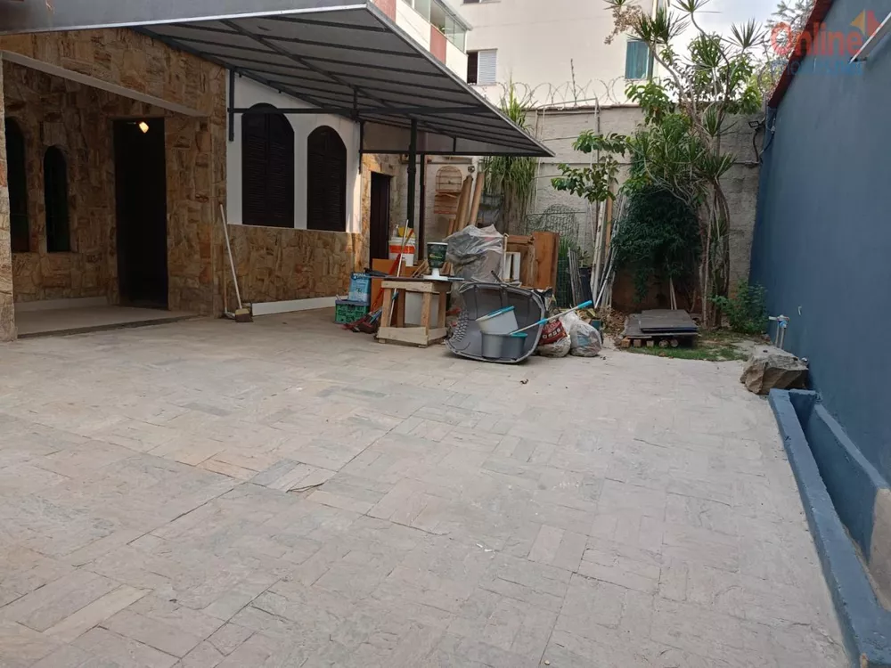 Casa à venda com 3 quartos, 360m² - Foto 4