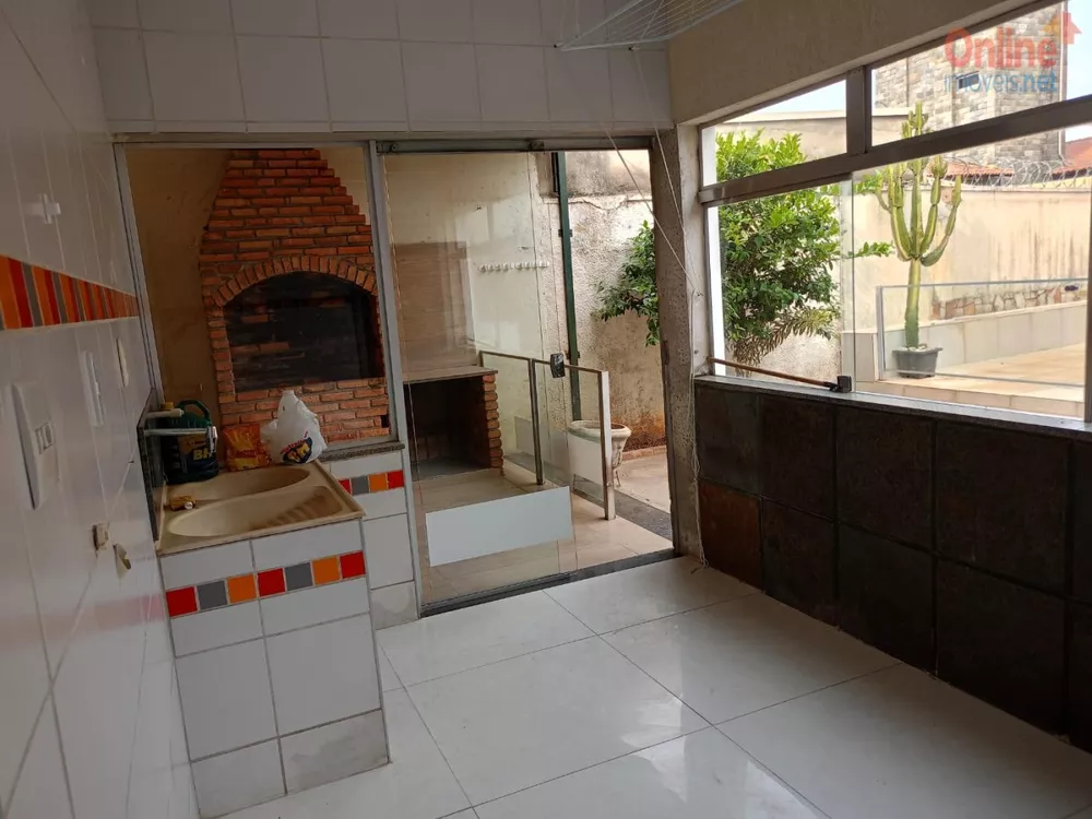 Casa à venda com 3 quartos, 360m² - Foto 13