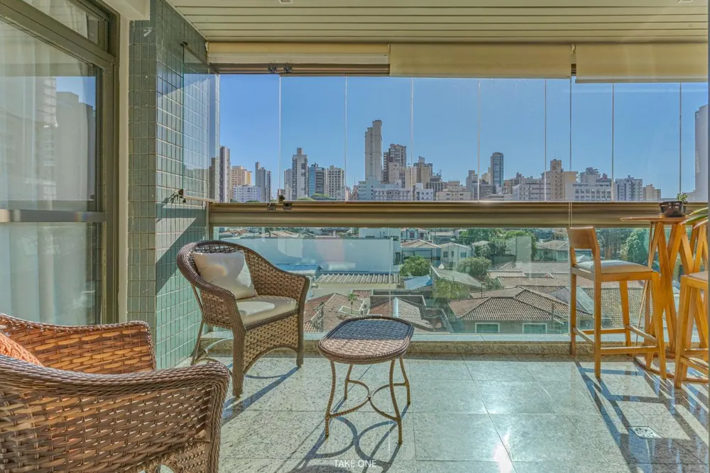 Apartamento, 4 quartos, 212 m² - Foto 1