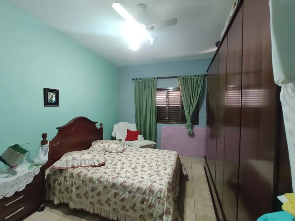 Casa, 3 quartos, 202 m² - Foto 4