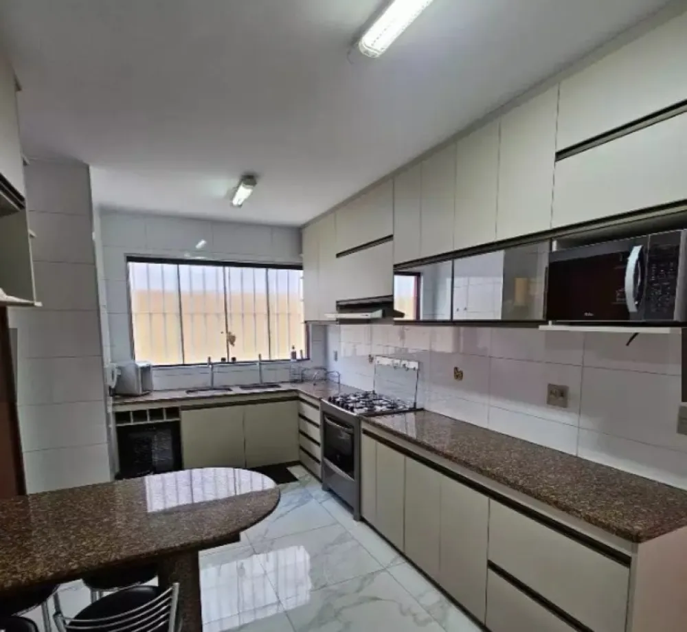 Casa, 4 quartos, 211 m² - Foto 8