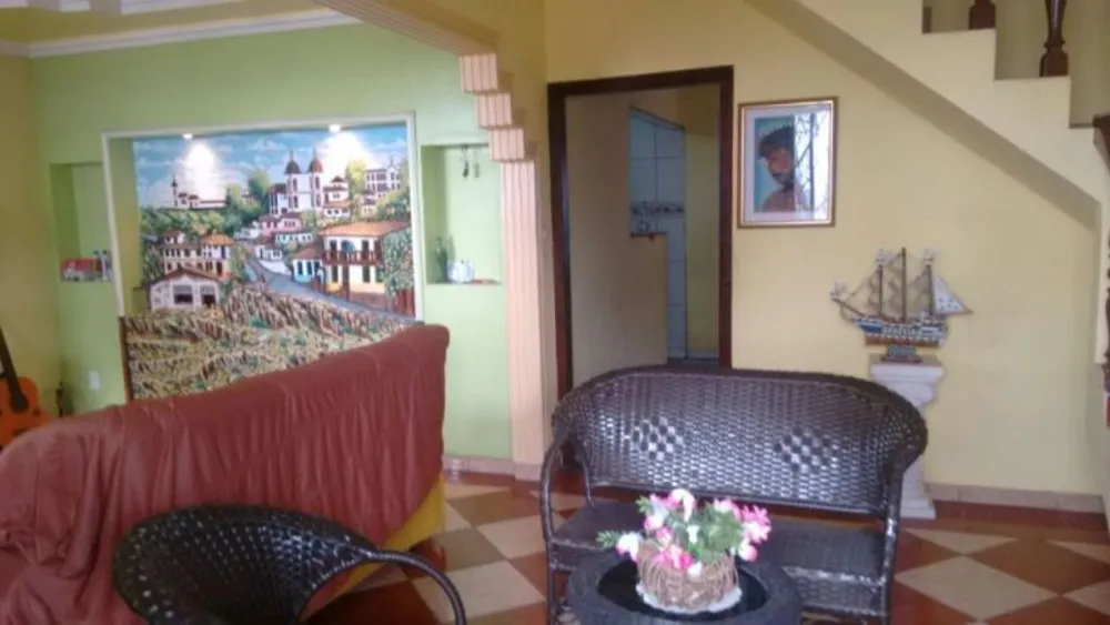 Casa, 3 quartos, 220 m² - Foto 1
