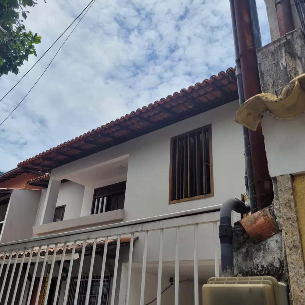 Casa à venda com 6 quartos, 280m² - Foto 2