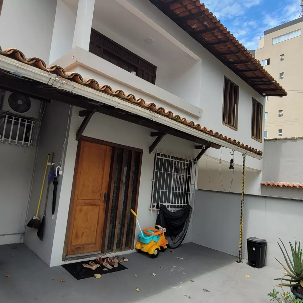 Casa à venda com 6 quartos, 280m² - Foto 7