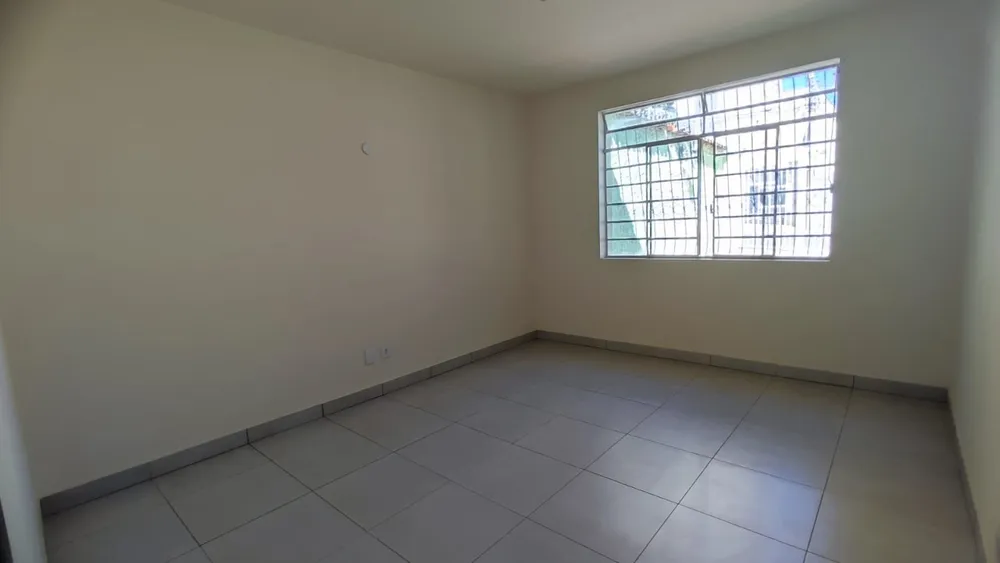 Casa, 6 quartos, 240 m² - Foto 13
