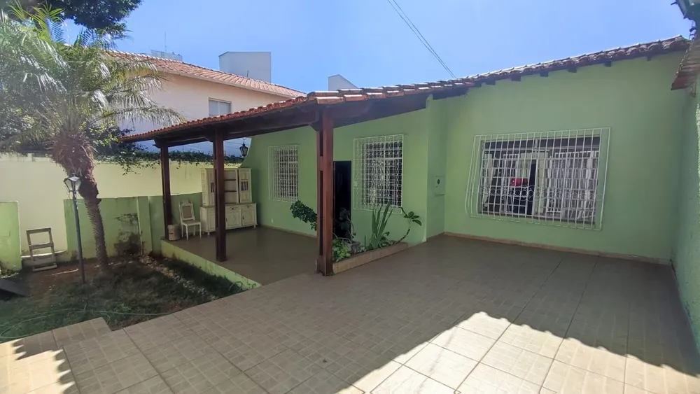 Casa, 6 quartos, 240 m² - Foto 2
