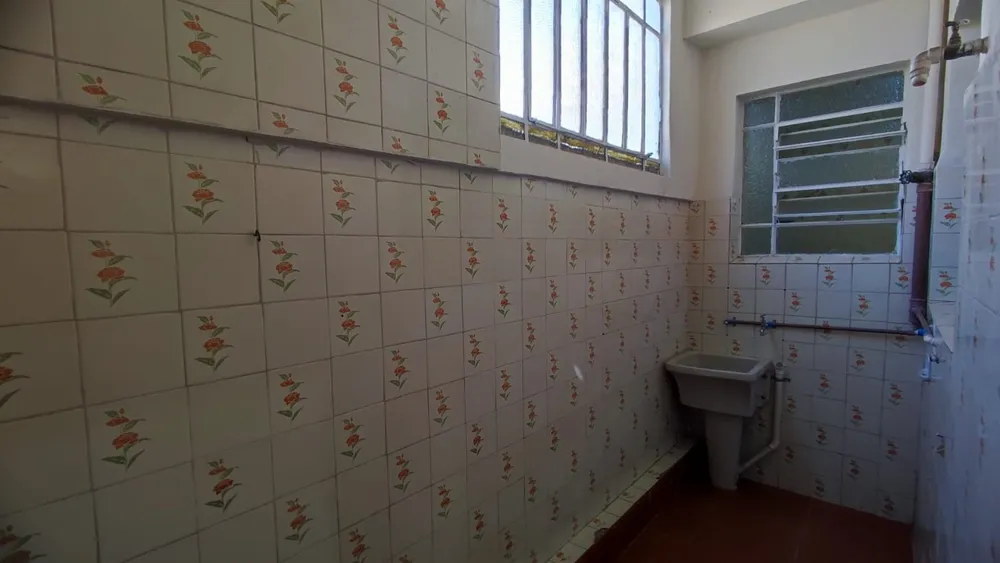 Casa, 6 quartos, 240 m² - Foto 11