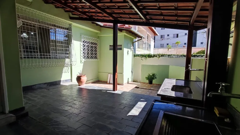 Casa, 6 quartos, 240 m² - Foto 15