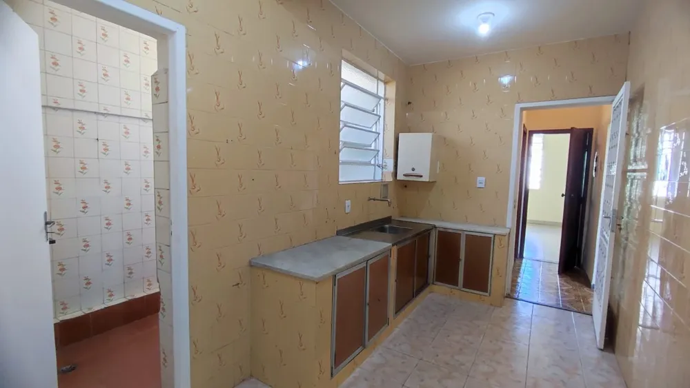 Casa, 6 quartos, 240 m² - Foto 9