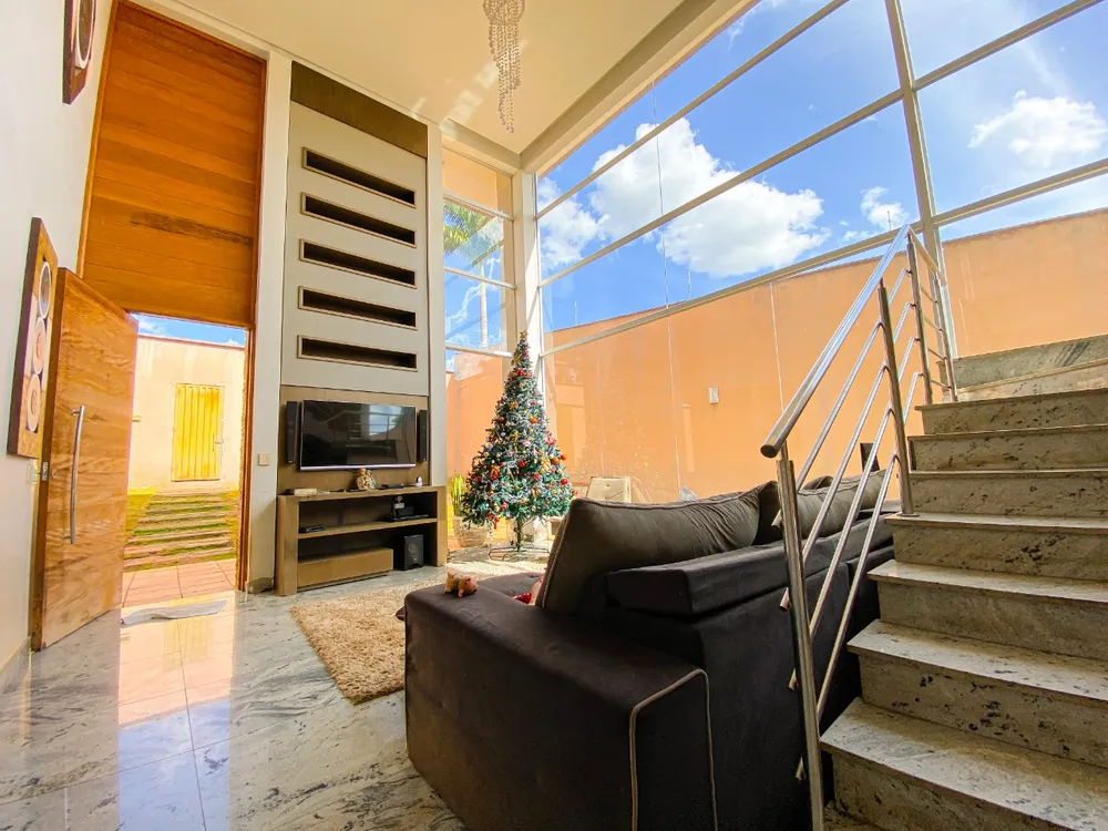 Casa, 5 quartos, 300 m² - Foto 3