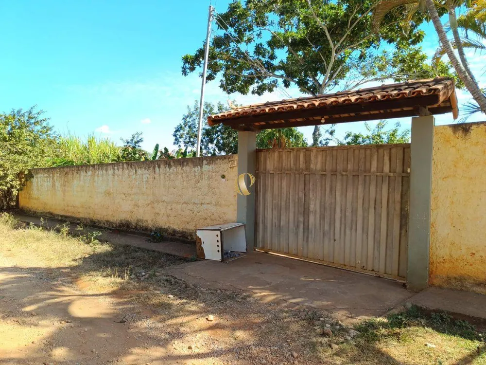 Chácara, 3 quartos, 891 m² - Foto 1