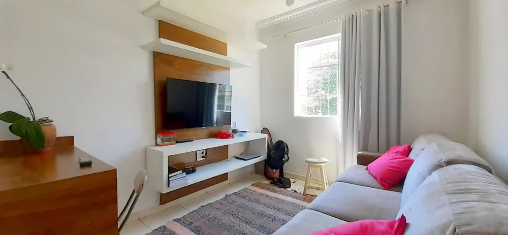 Apartamento à venda com 2 quartos, 60m² - Foto 1