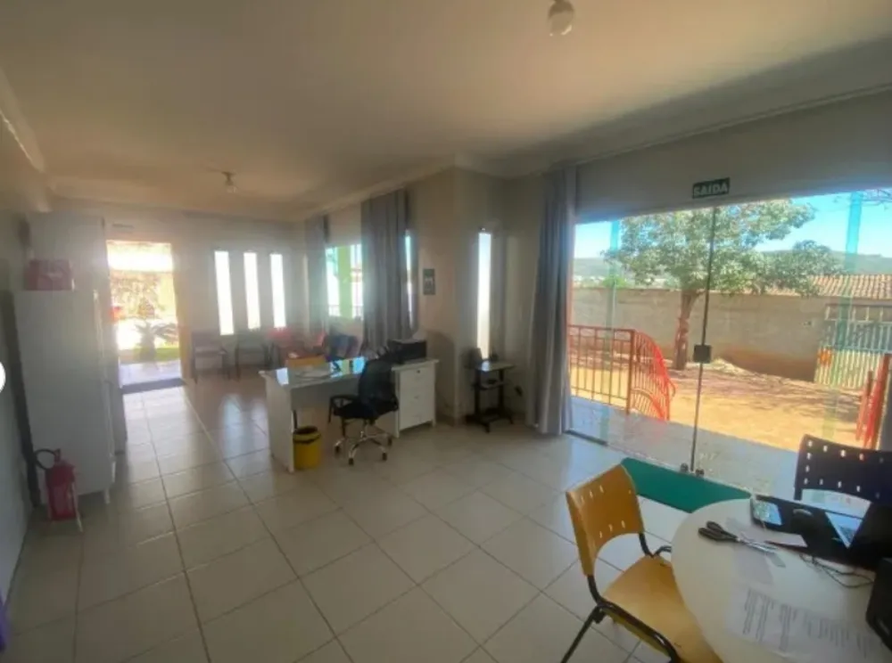 Casa, 3 quartos, 840 m² - Foto 2