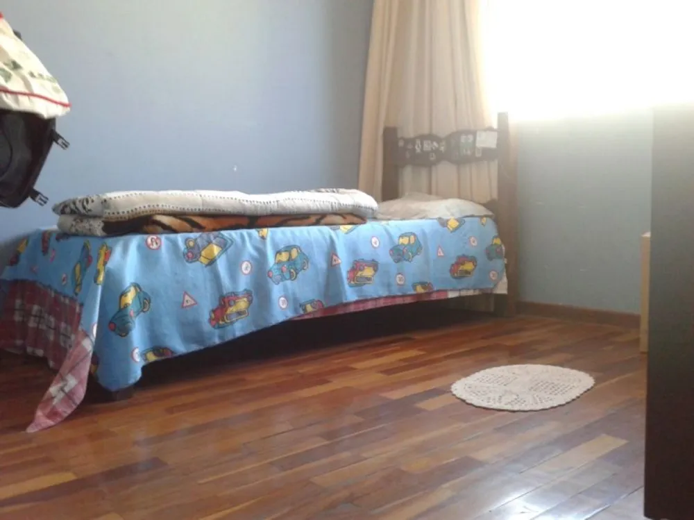 Casa, 3 quartos, 243 m² - Foto 4
