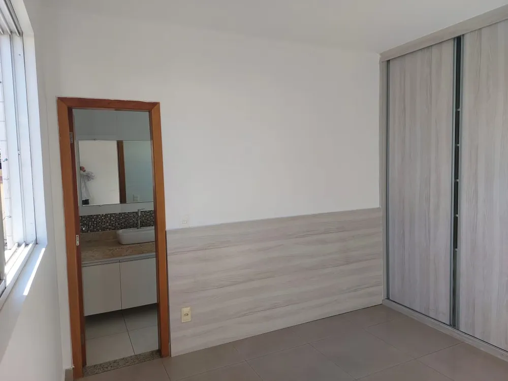 Apartamento, 3 quartos, 130 m² - Foto 1