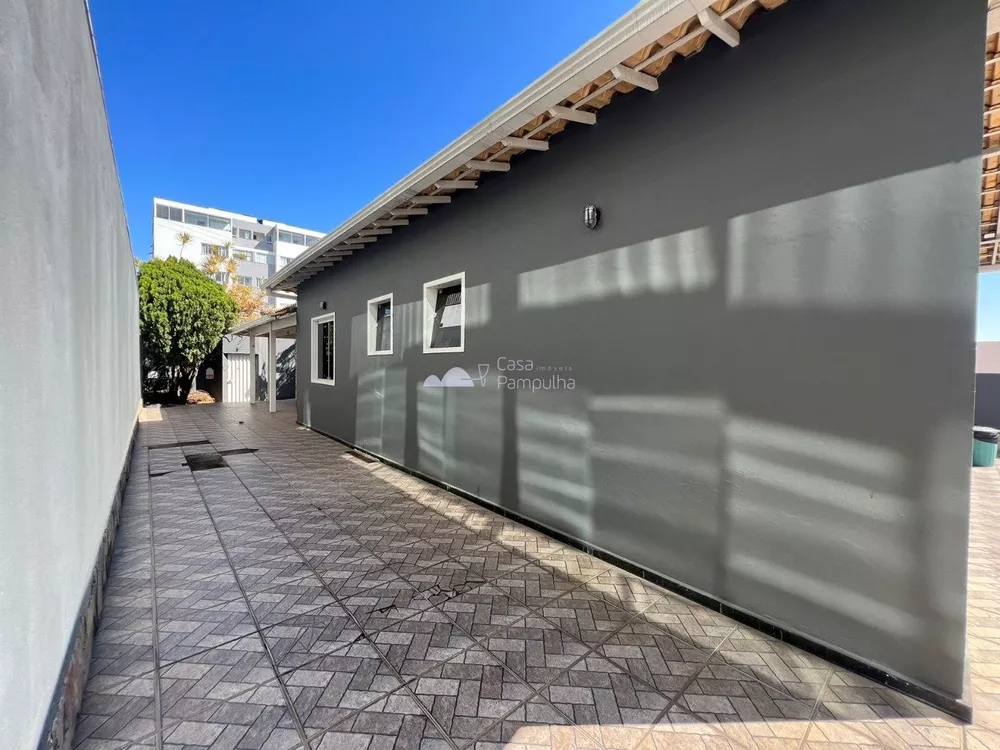 Casa à venda com 3 quartos, 360m² - Foto 4