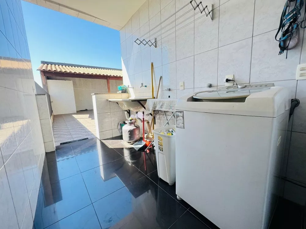 Casa à venda com 3 quartos, 360m² - Foto 13