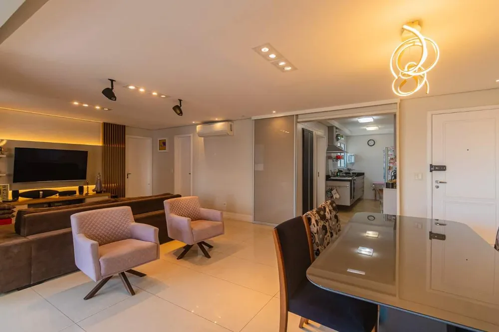 Apartamento, 3 quartos, 227 m² - Foto 1