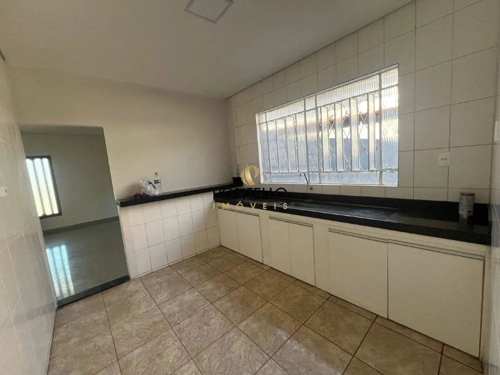 Casa, 6 quartos, 347 m² - Foto 4