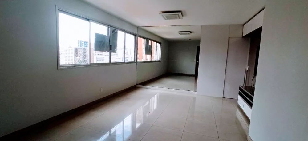 Apartamento à venda com 3 quartos, 91m² - Foto 2